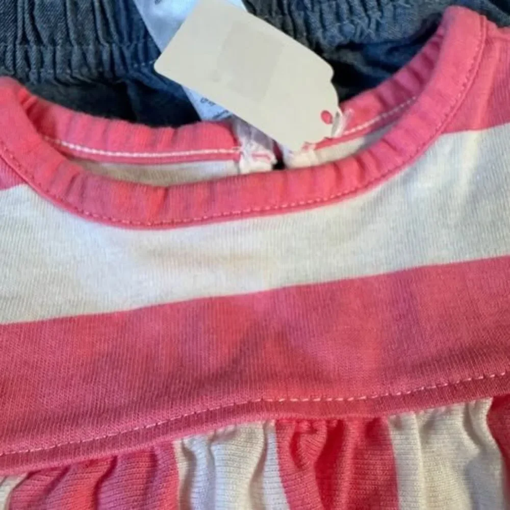 Carter's Baby Girl 2pc NWT Striped Top Chambray Ruffle Shorts 6 Months